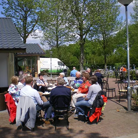 Camping De Zwammenberg De Moer